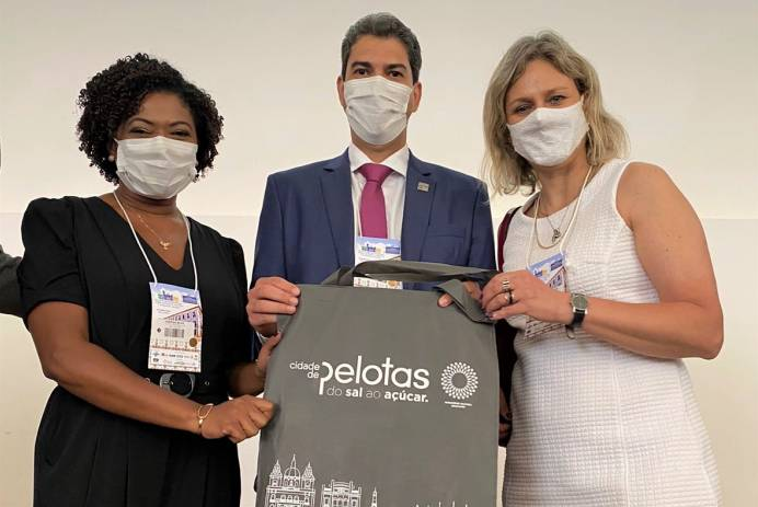 imagem: Prefeita Paula participou de Encontro de Cidades Históricas em São Luís