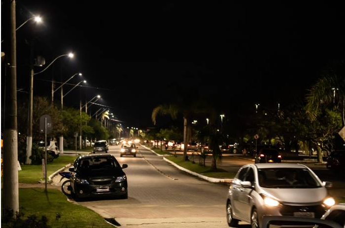 imagem: Prefeita entrega iluminação de LED no Laranjal