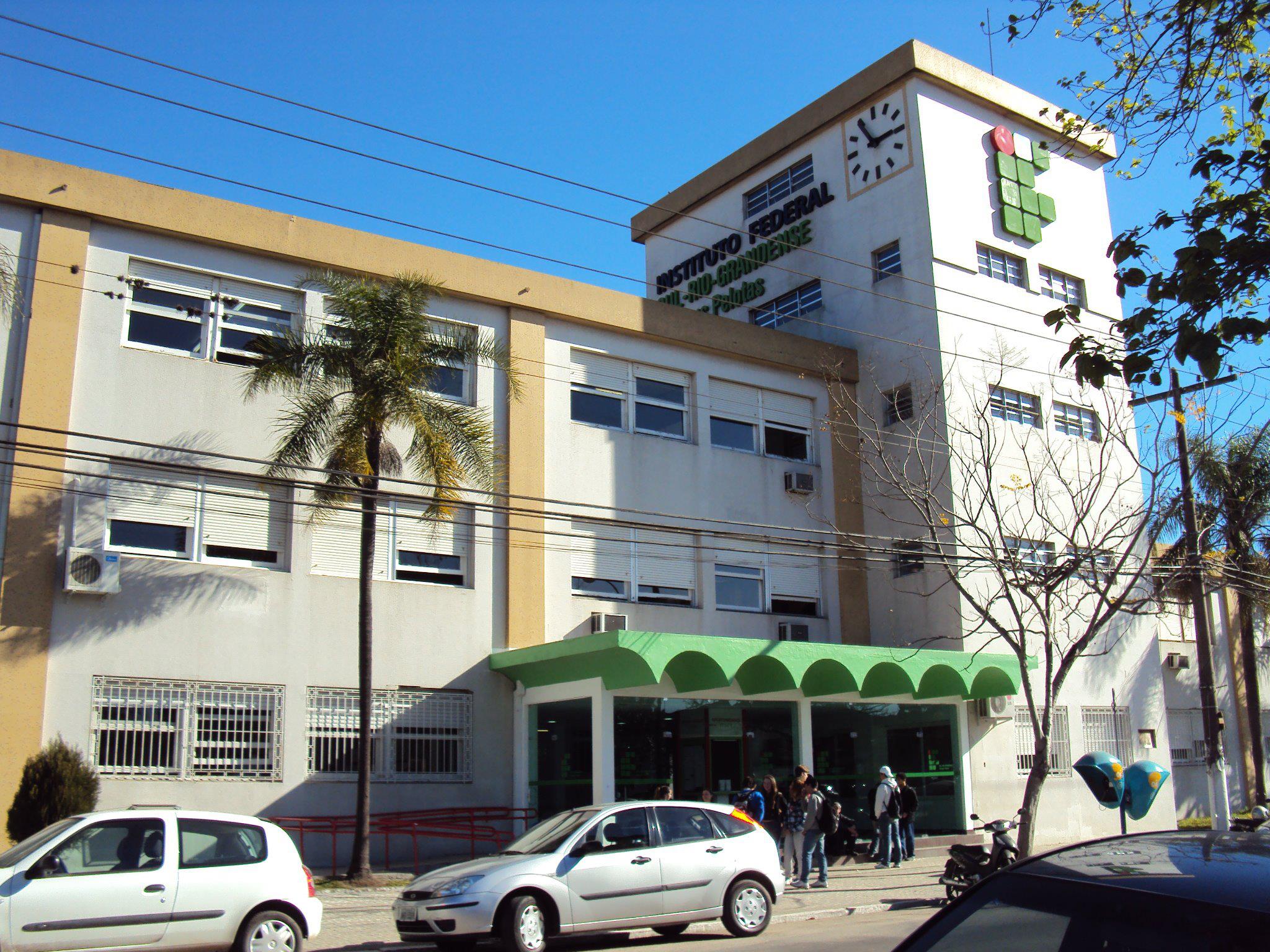 imagem: Aulas presenciais para cursos técnicos começam no dia 1º de fevereiro