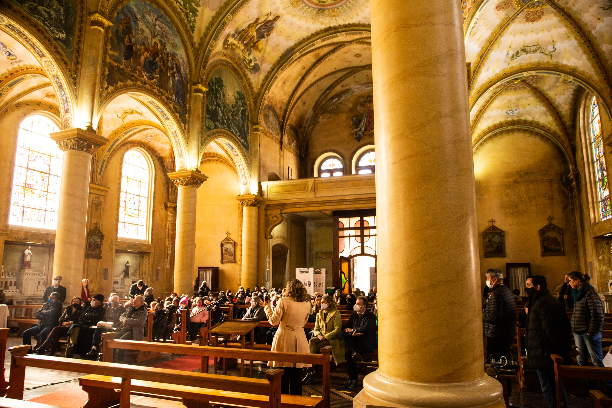 imagem: Paula participa do lançamento de novo restauro na Catedral