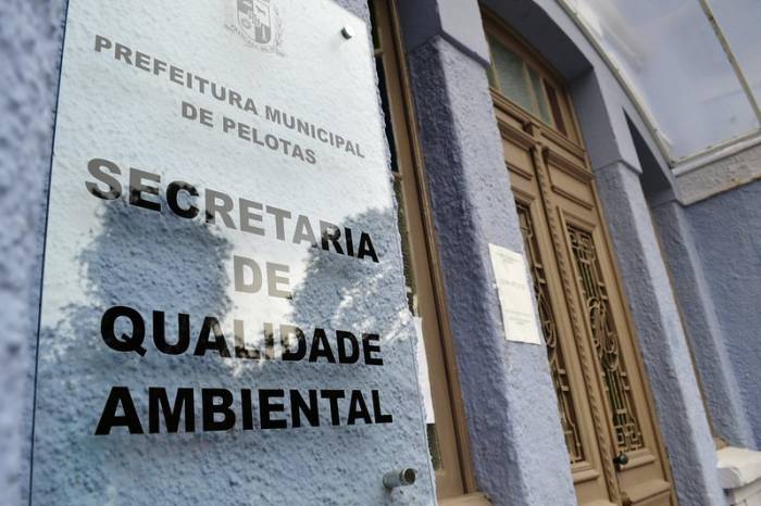 imagem: Reunião trata da reestruturação do Horto Municipal, em Pelotas