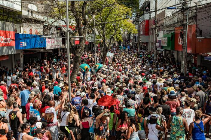 imagem: Prefeitura define a programação dos blocos de rua em Pelotas