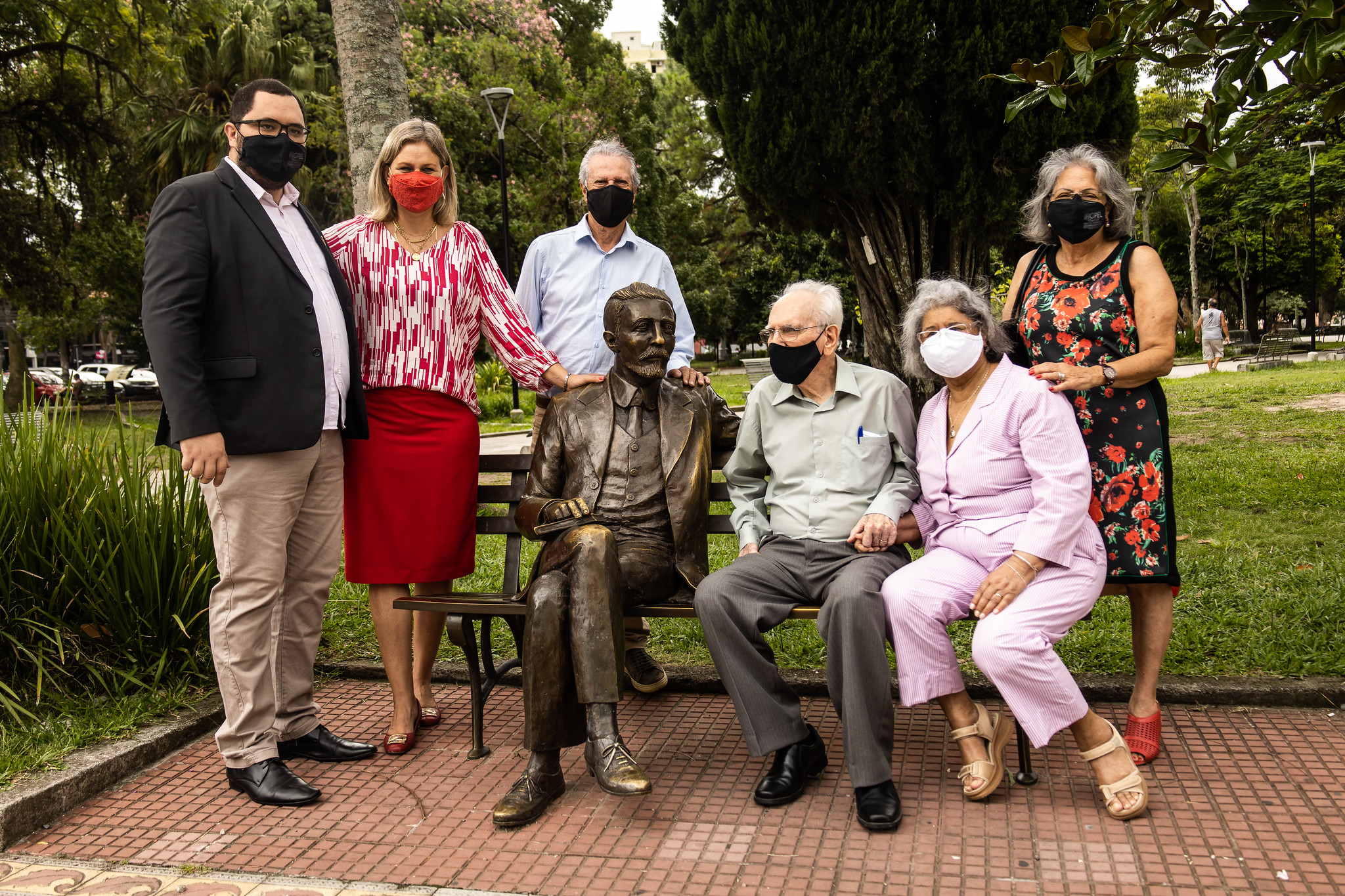 imagem: Paula e simoneanos celebram aniversário de Simões Lopes